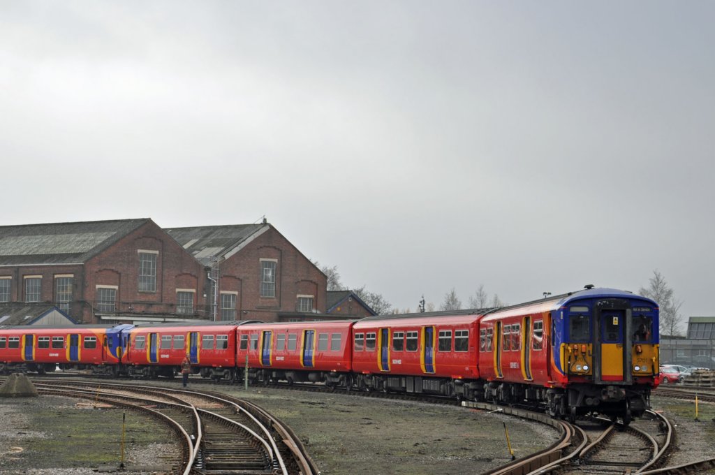 class4555701eastleighworks9thdecember20162.jpg