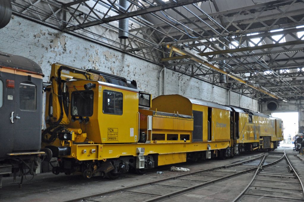 stoneblowerdr80210eastleighworks15thdecember2016.jpg