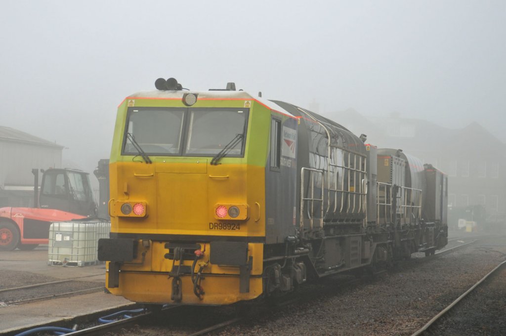 mpvsdr98924anddr98974eastleighworks22nddecember2016.jpg
