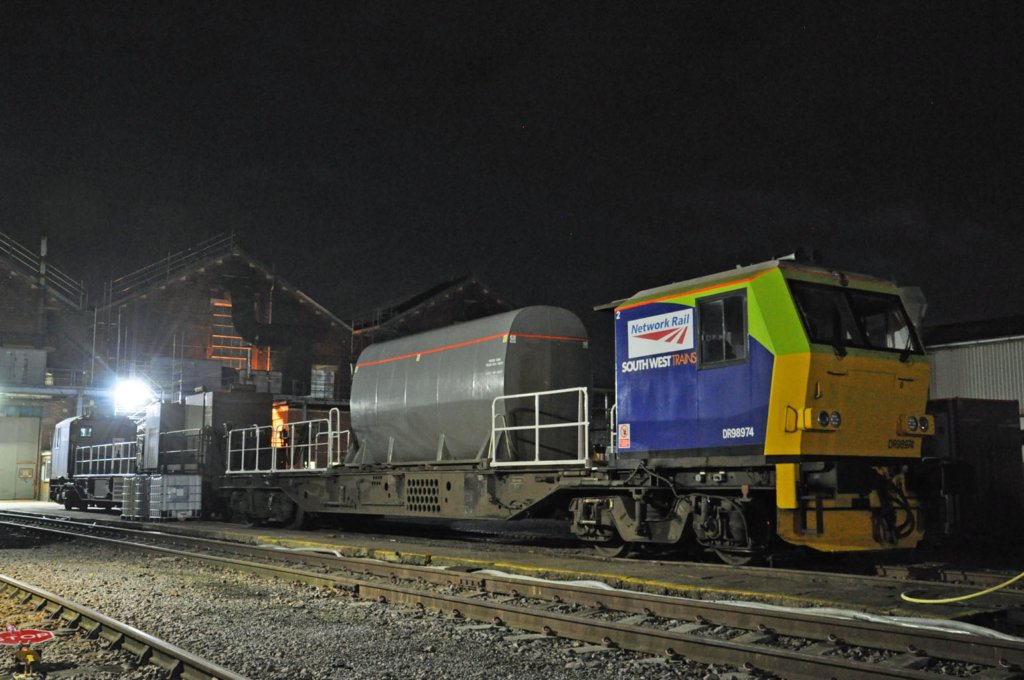mpvdr98974anddr98924eastleighworks10thjanuary2017.jpg