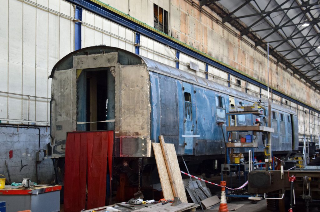 mk1ru1987975982eastleighworks23rddecember20192.jpg