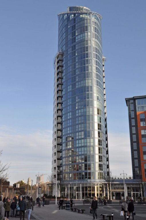 gunwharfquays11.jpg